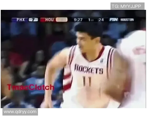 姚明在赛场上精彩庆祝动作引发全场热烈反响与球迷共鸣 姚明在赛场上精彩庆祝动作引发全场热烈反响与球迷共鸣