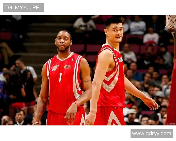 姚明的干妈：从篮球巨星的成长故事看亲情与支持的力量