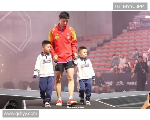 马龙晚会精彩纷呈姚明亲临助阵共庆体育盛事