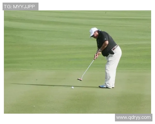 姚明高尔夫挥杆技巧揭秘视频分享让你轻松掌握高尔夫的魅力与乐趣