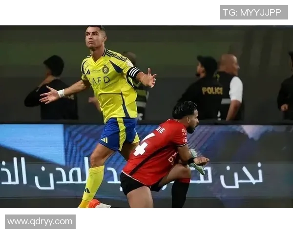 足球明星齐聚一堂激情对决表演赛展现魅力与技巧的盛宴