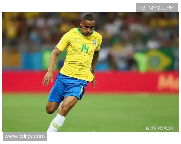 巴西足球明星因伤住院引发球迷关注与媒体热议