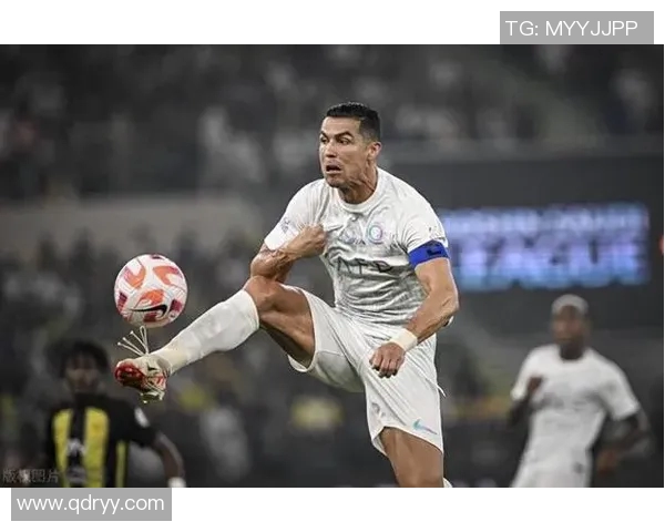 明星们心目中的足球巨星C罗为何如此受欢迎揭秘