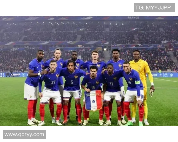 08年欧洲杯经典对决法国队与荷兰队的精彩较量回顾 08年欧洲杯经典对决法国队与荷兰队的精彩较量回顾